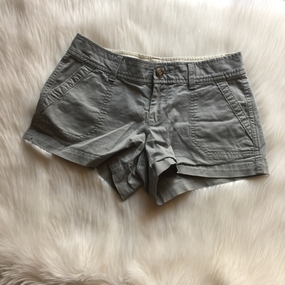 Old Navy grey low rise shorts